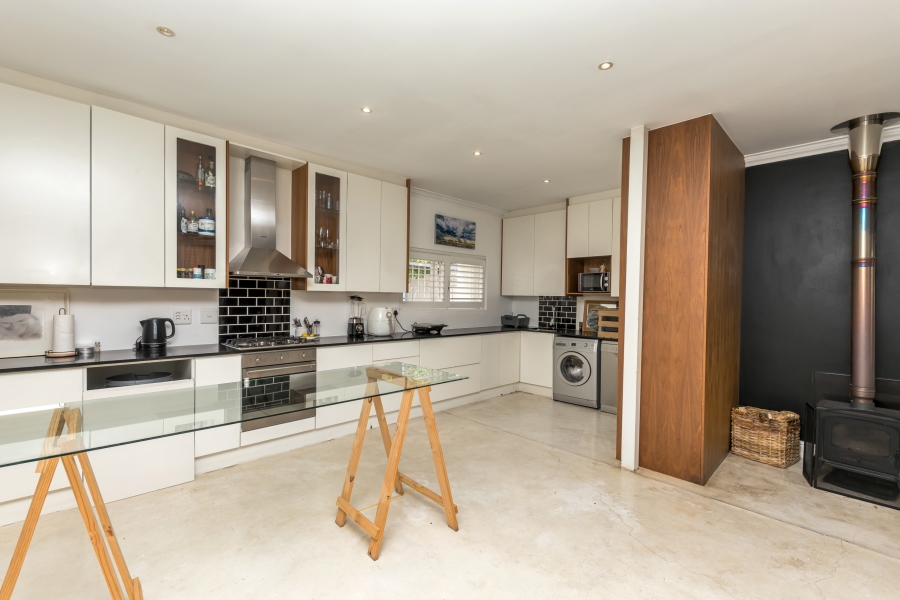 2 Bedroom Property for Sale in Claremont Upper Western Cape